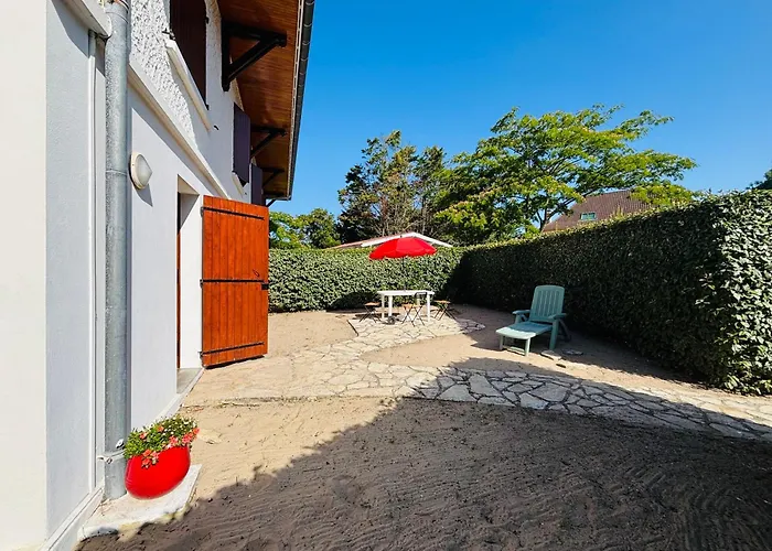 T2 Est A 300m Des Plages Appartement